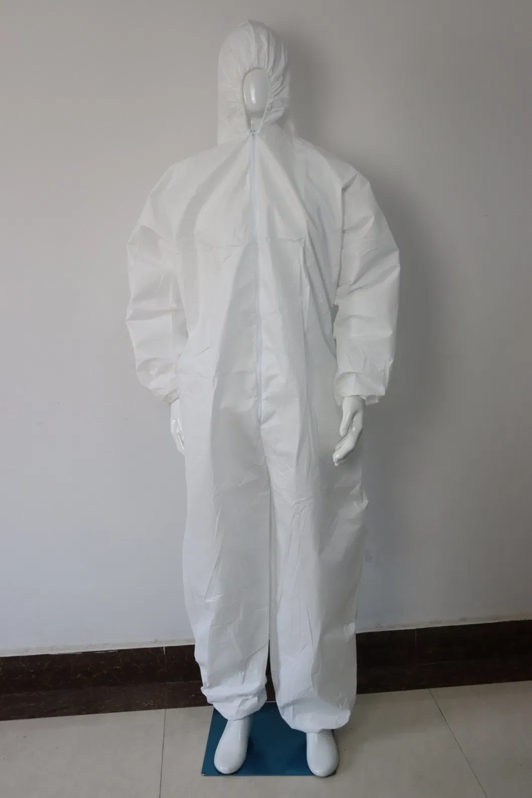 Microporous Disposable PP Protective PPE Coverall Type 5/6 with Hood